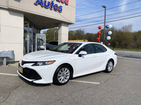 2018 Toyota Camry LE FWD photo