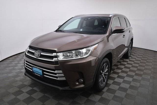 2018 Toyota Highlander XLE AWD photo