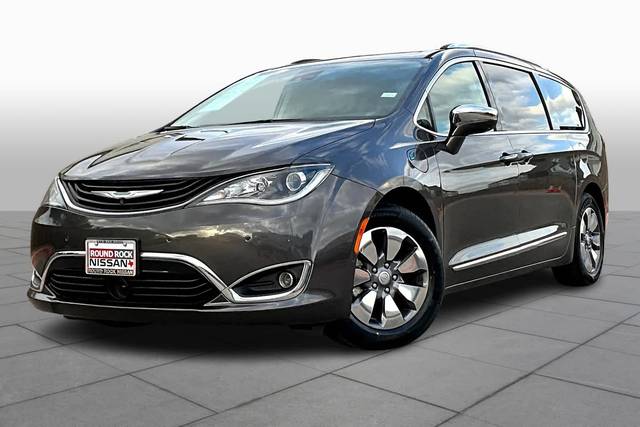 2018 Chrysler Pacifica Minivan Hybrid Limited FWD photo