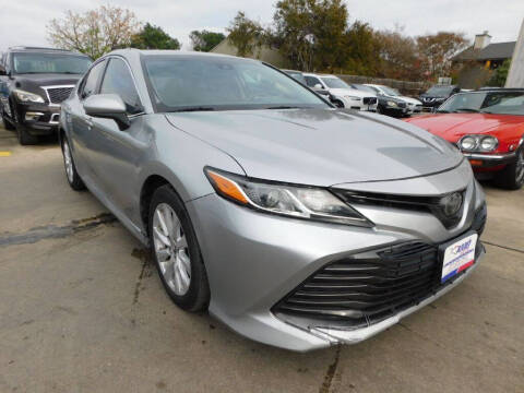 2018 Toyota Camry LE FWD photo