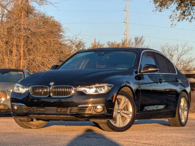 2018 BMW 3 Series 330i RWD photo