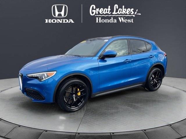 2018 Alfa Romeo Stelvio Ti Sport AWD photo