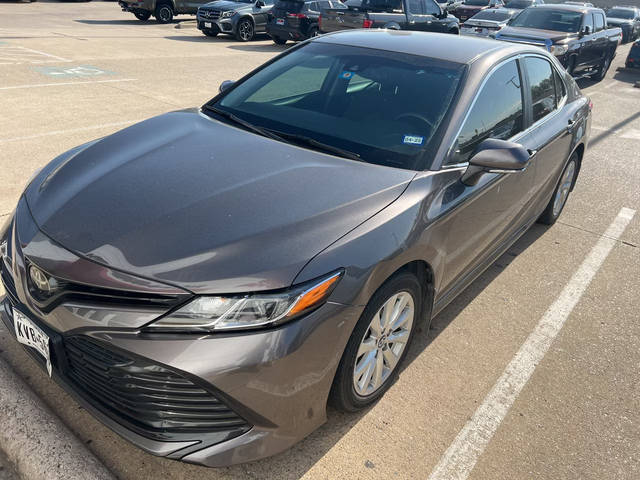 2018 Toyota Camry LE FWD photo