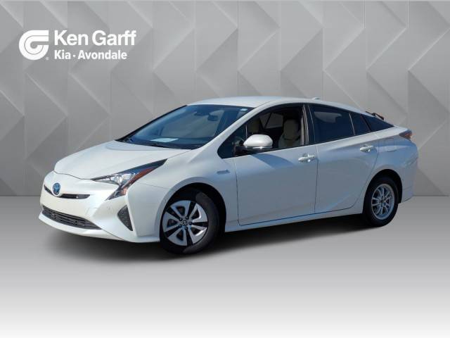 2018 Toyota Prius Three FWD photo