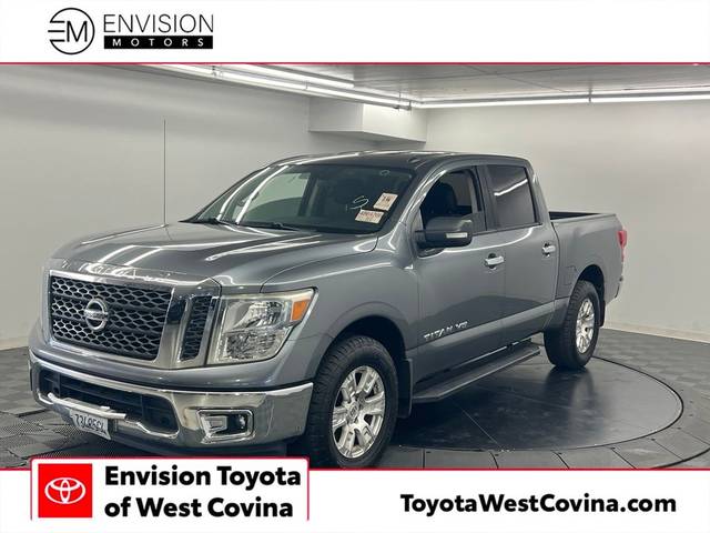 2018 Nissan Titan SV RWD photo