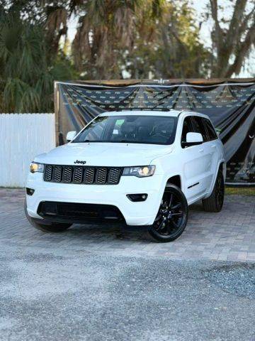 2018 Jeep Grand Cherokee Altitude 4WD photo