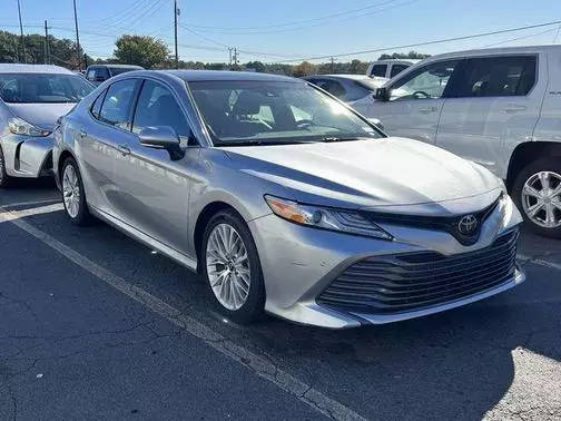 2018 Toyota Camry XLE FWD photo