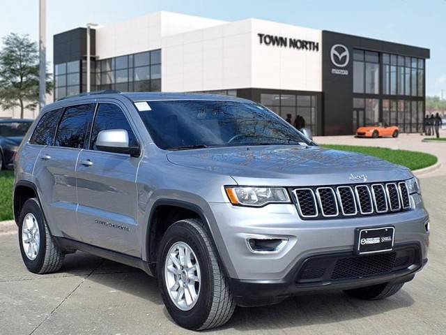 2018 Jeep Grand Cherokee Laredo E 4WD photo
