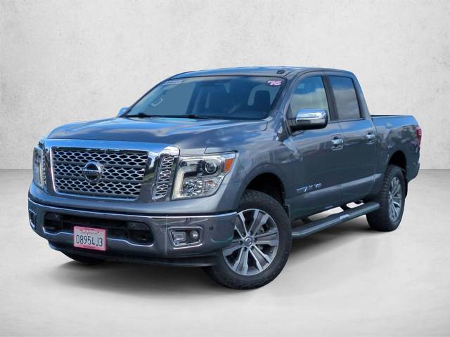 2018 Nissan Titan SL 4WD photo