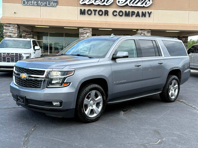 2018 Chevrolet Suburban LT 4WD photo