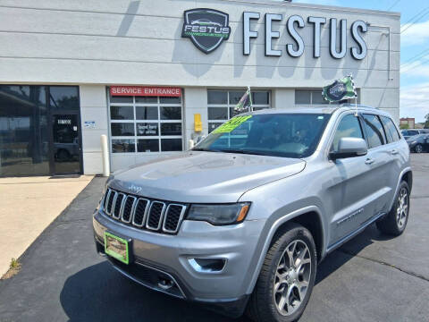 2018 Jeep Grand Cherokee Sterling Edition 4WD photo