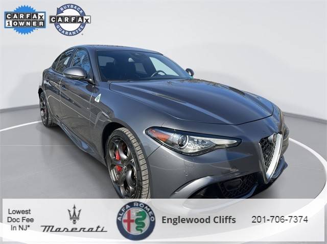 2018 Alfa Romeo Giulia  RWD photo