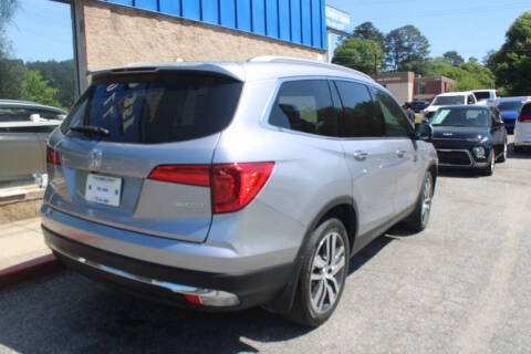 2018 Honda Pilot Touring FWD photo