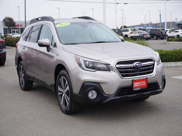 2018 Subaru Outback Limited AWD photo