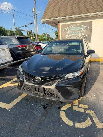 2018 Toyota Camry SE FWD photo