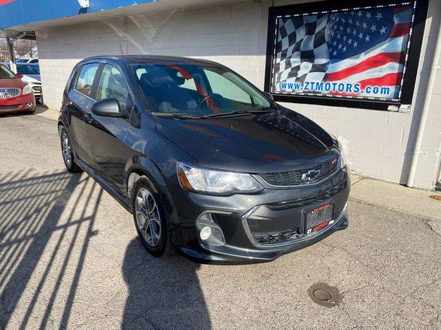 2018 Chevrolet Sonic LT FWD photo