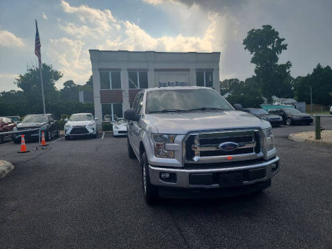 2017 Ford F-150 XLT 4WD photo