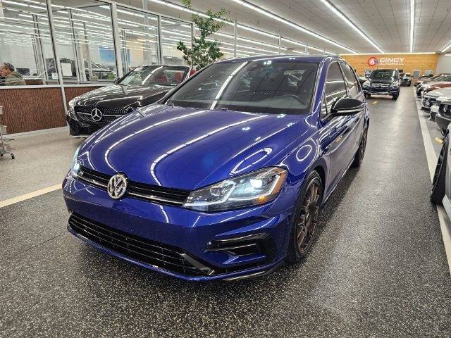 2018 Volkswagen Golf R  AWD photo