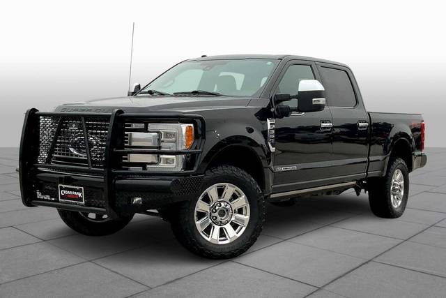 2018 Ford F-350 Super Duty Platinum 4WD photo
