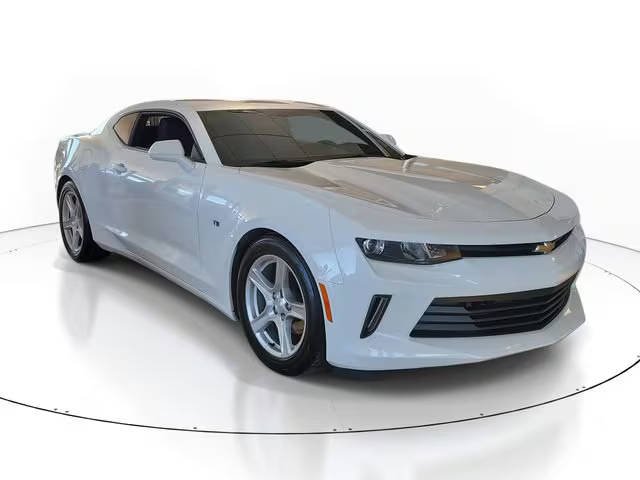 2018 Chevrolet Camaro 1LT RWD photo