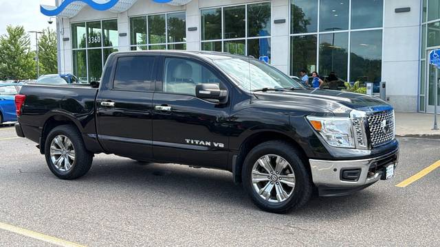 2018 Nissan Titan SV 4WD photo