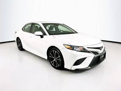 2018 Toyota Camry SE FWD photo