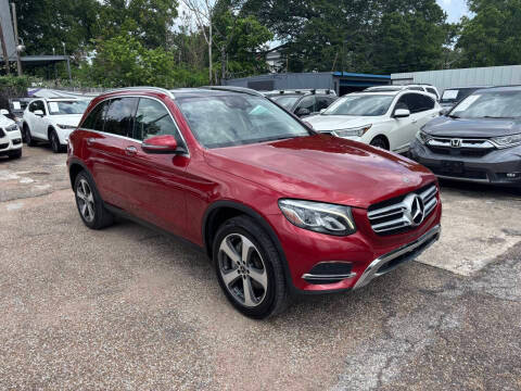 2018 Mercedes-Benz GLC-Class GLC 300 RWD photo