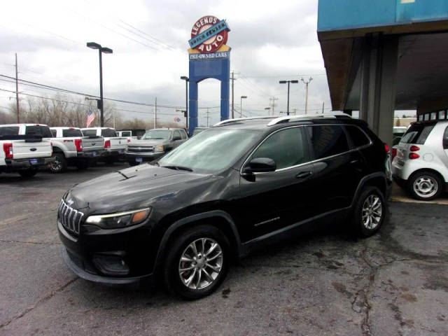 2019 Jeep Cherokee Latitude Plus FWD photo
