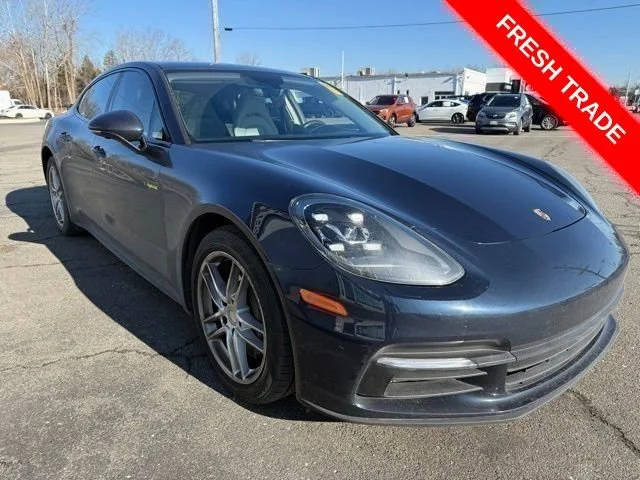 2018 Porsche Panamera 4 E-Hybrid AWD photo