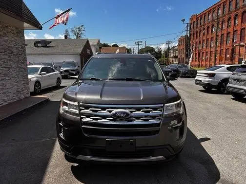 2018 Ford Explorer XLT 4WD photo