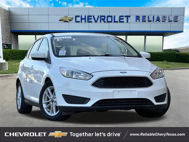 2018 Ford Focus SE FWD photo