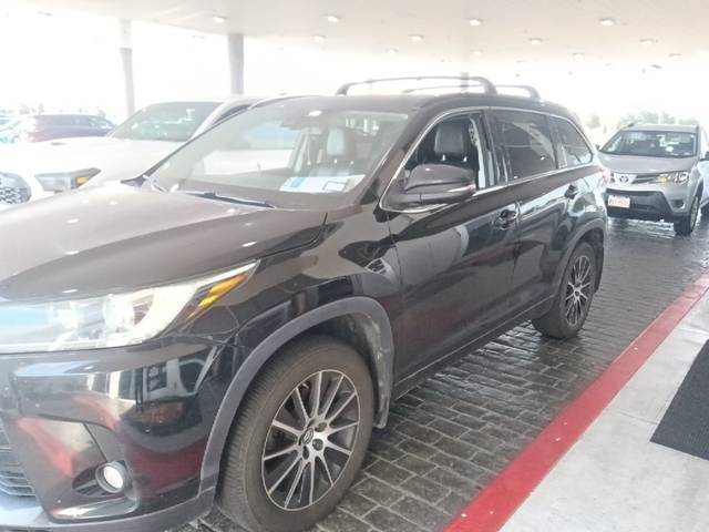 2018 Toyota Highlander SE AWD photo