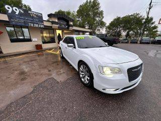 2017 Chrysler 300 300C RWD photo