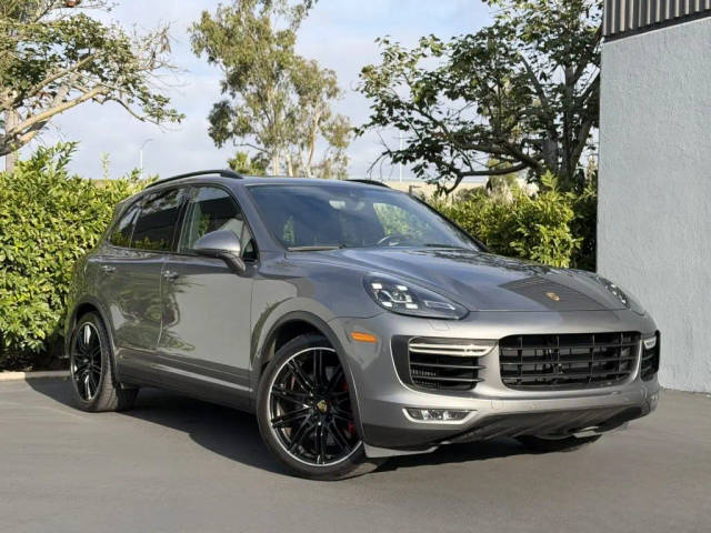 2017 Porsche Cayenne Turbo AWD photo