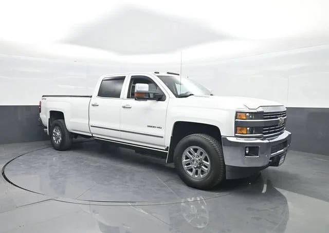 2015 Chevrolet Silverado 3500HD LTZ 4WD photo