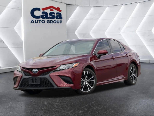 2018 Toyota Camry Hybrid SE FWD photo