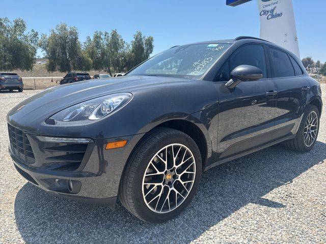 2018 Porsche Macan S AWD photo