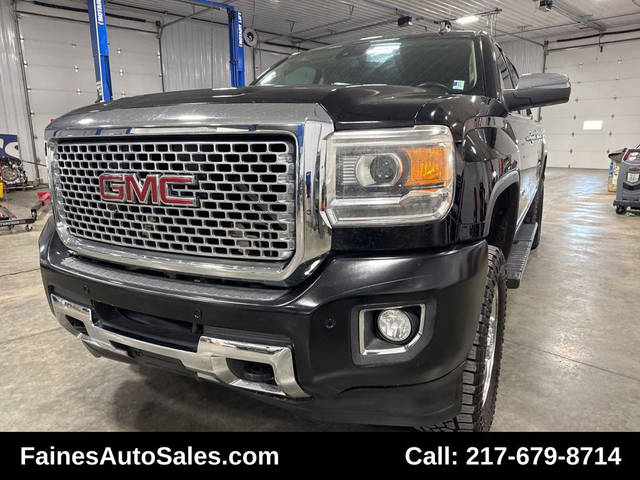 2015 GMC Sierra 2500HD Denali 4WD photo