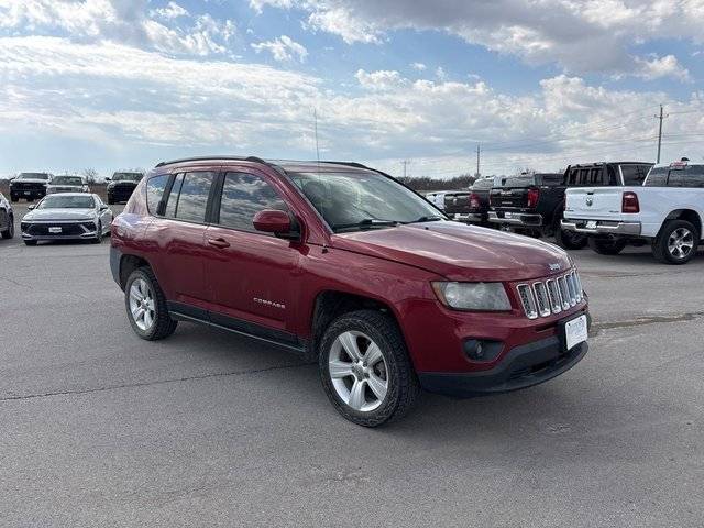 2016 Jeep Compass Latitude FWD photo