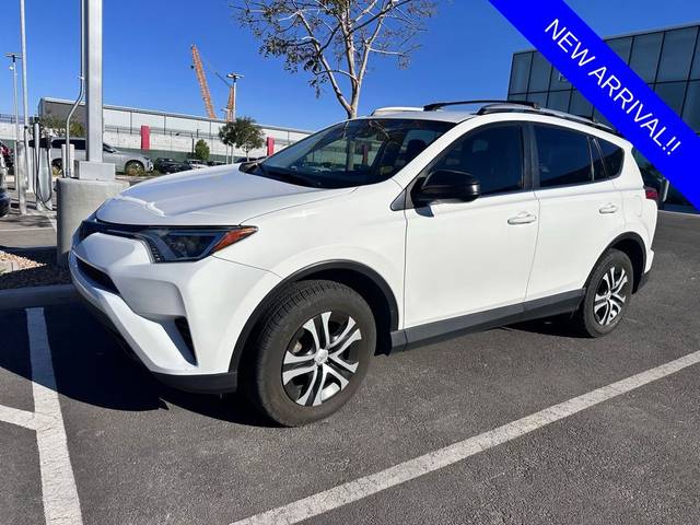 2018 Toyota RAV4 LE AWD photo