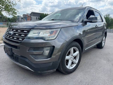 2016 Ford Explorer XLT FWD photo