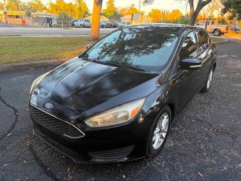 2015 Ford Focus SE FWD photo