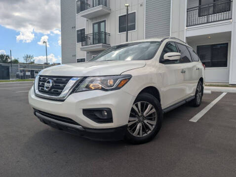 2018 Nissan Pathfinder SL FWD photo