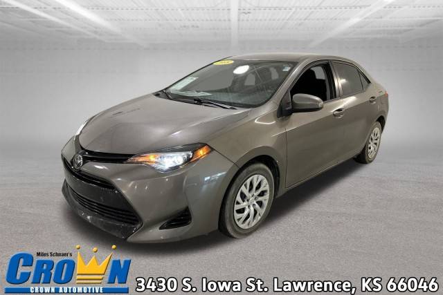 2018 Toyota Corolla LE FWD photo