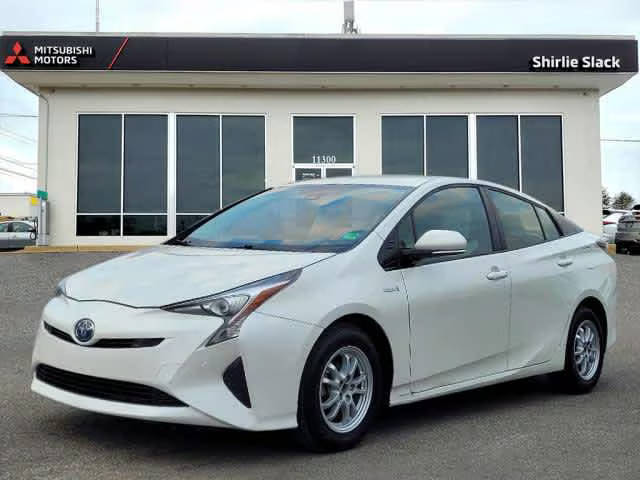 2018 Toyota Prius Four FWD photo