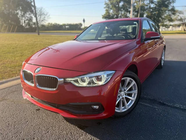 2018 BMW 3 Series 320i RWD photo
