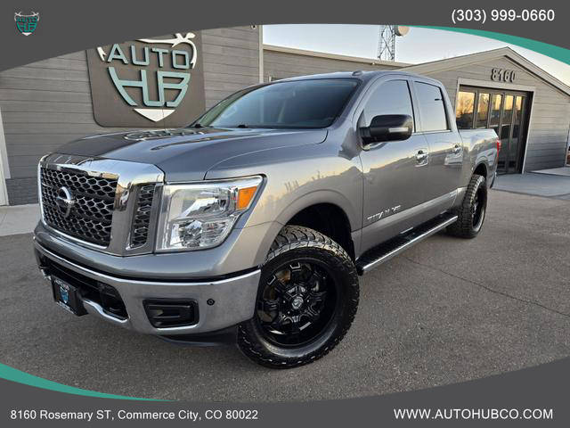 2018 Nissan Titan SV 4WD photo