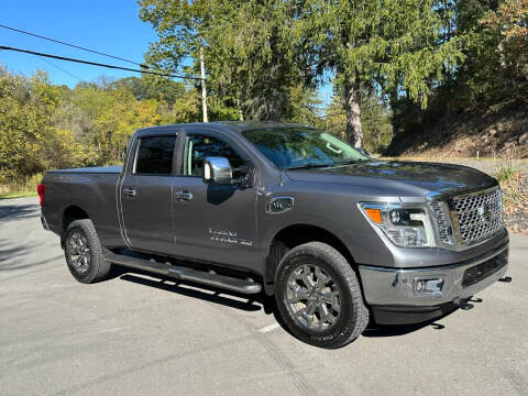 2018 Nissan Titan XD SL 4WD photo