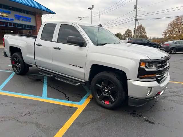 2018 Chevrolet Silverado 1500 LT 4WD photo