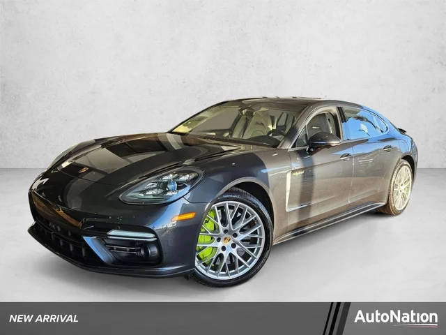 2018 Porsche Panamera Turbo S E-Hybrid Executive AWD photo